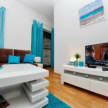 Apartman Centar- Free Parking Apartment